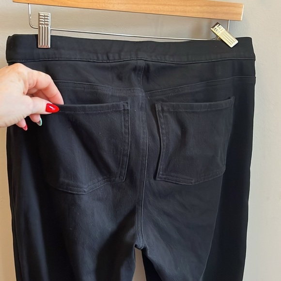 SPANX Jean-ish Ankle Leggings Pants Size Large Black Back Pockets - Picture 5 of 11